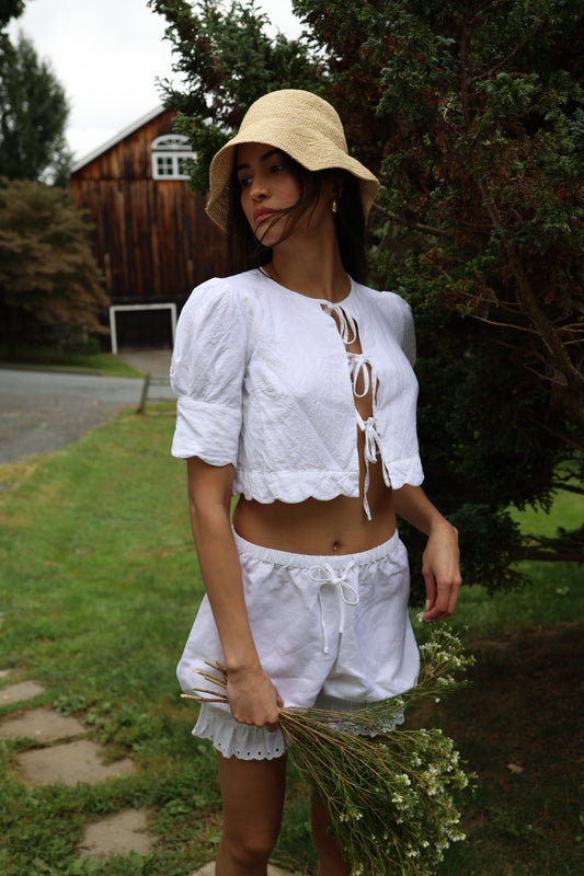 Scalloped Top White